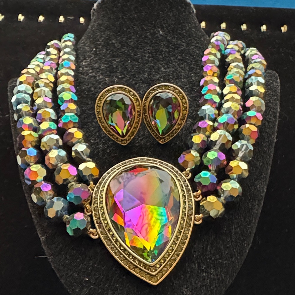 Heidi Daus Crystals Multicolor Statement Necklace… - image 1